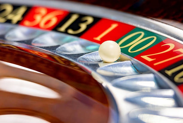 madrid303 live roulette table with real dealer during Formula 1 race weekend